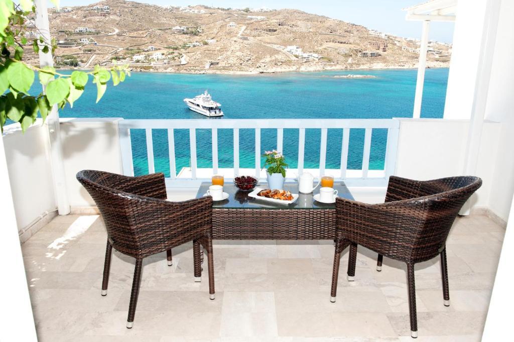 Vana Holidays Ornos  Zimmer foto