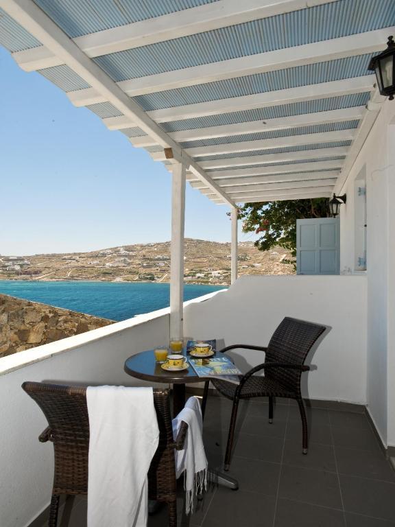 Vana Holidays Ornos  Zimmer foto